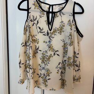 Floral Off the Shoulder Bell Sleeve Blouse